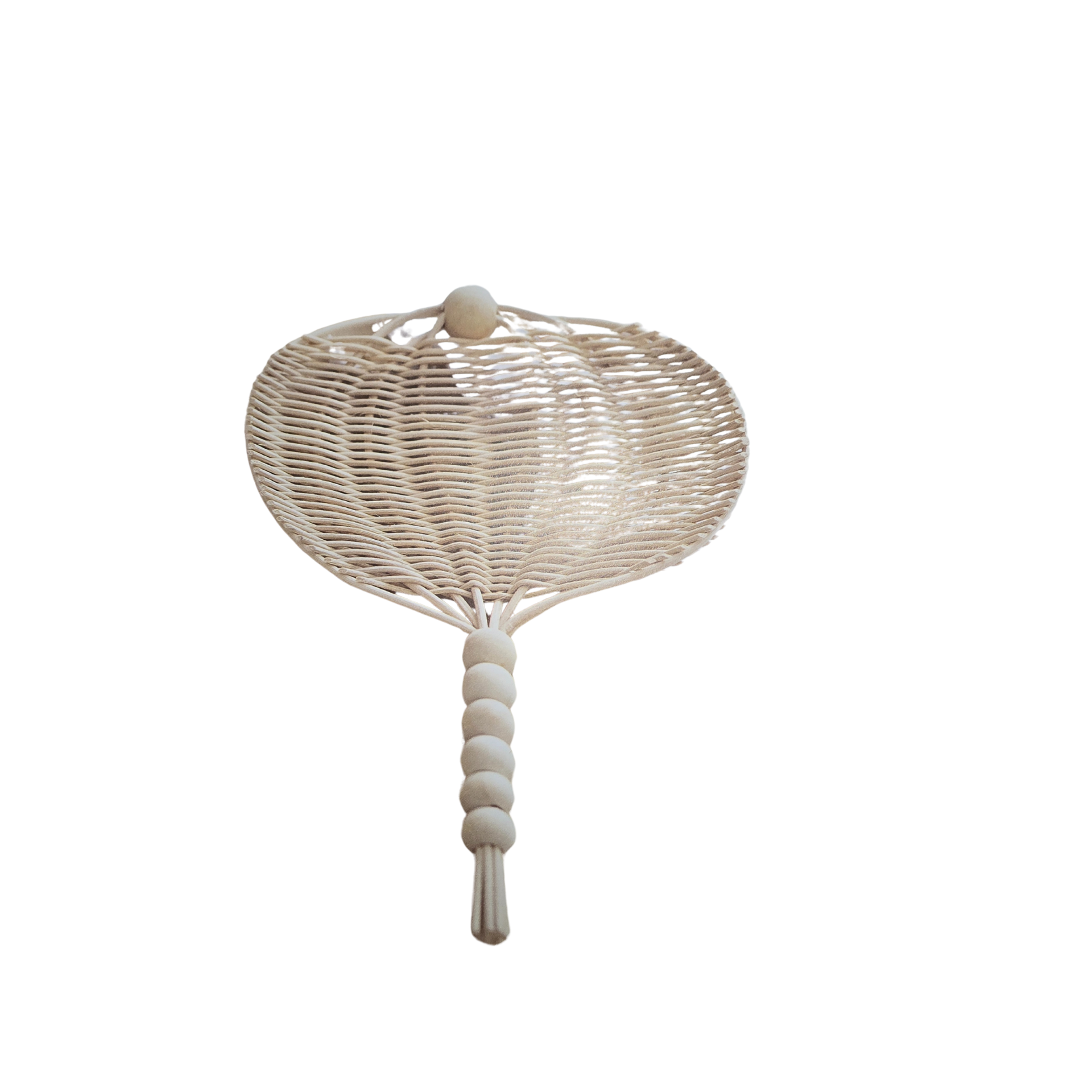 Éventail décoratif en rotin naturel fait main, fond transparent