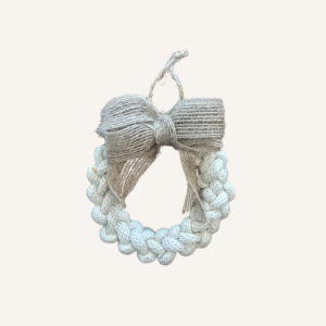 Mini couronne décorative en macramé avec nœud naturel – diamètre 8 cm – création artisanale