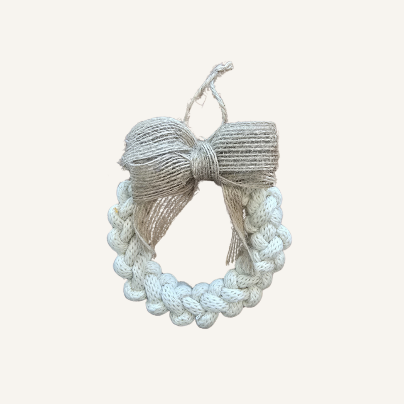 Mini couronne décorative en macramé avec nœud naturel – diamètre 8 cm – création artisanale