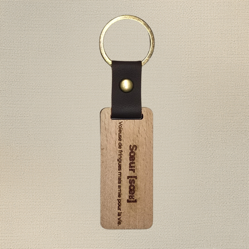 Porte-clé Sœur – Bois gravé